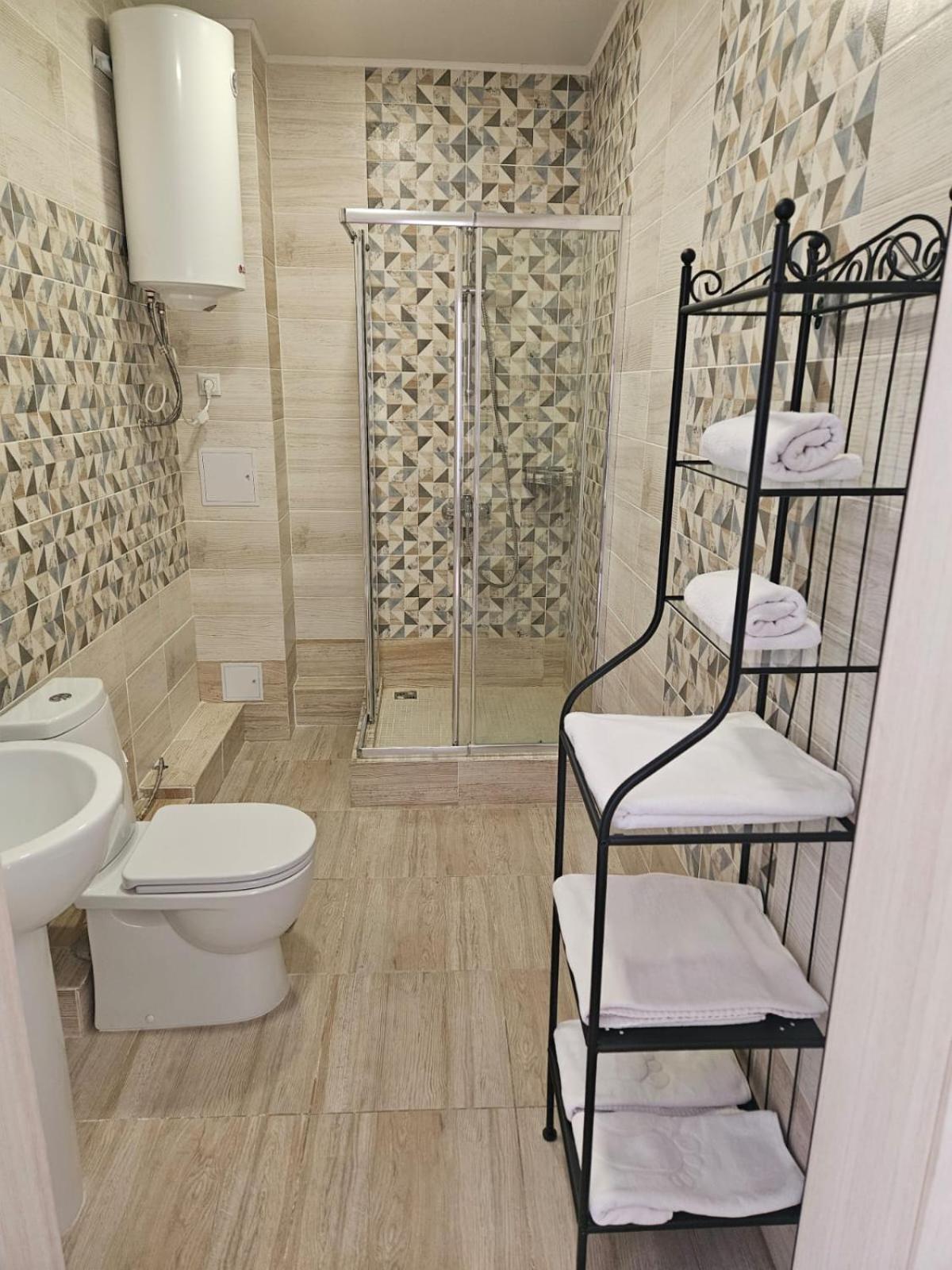 Lacasa Hotel Karagandy Εξωτερικό φωτογραφία