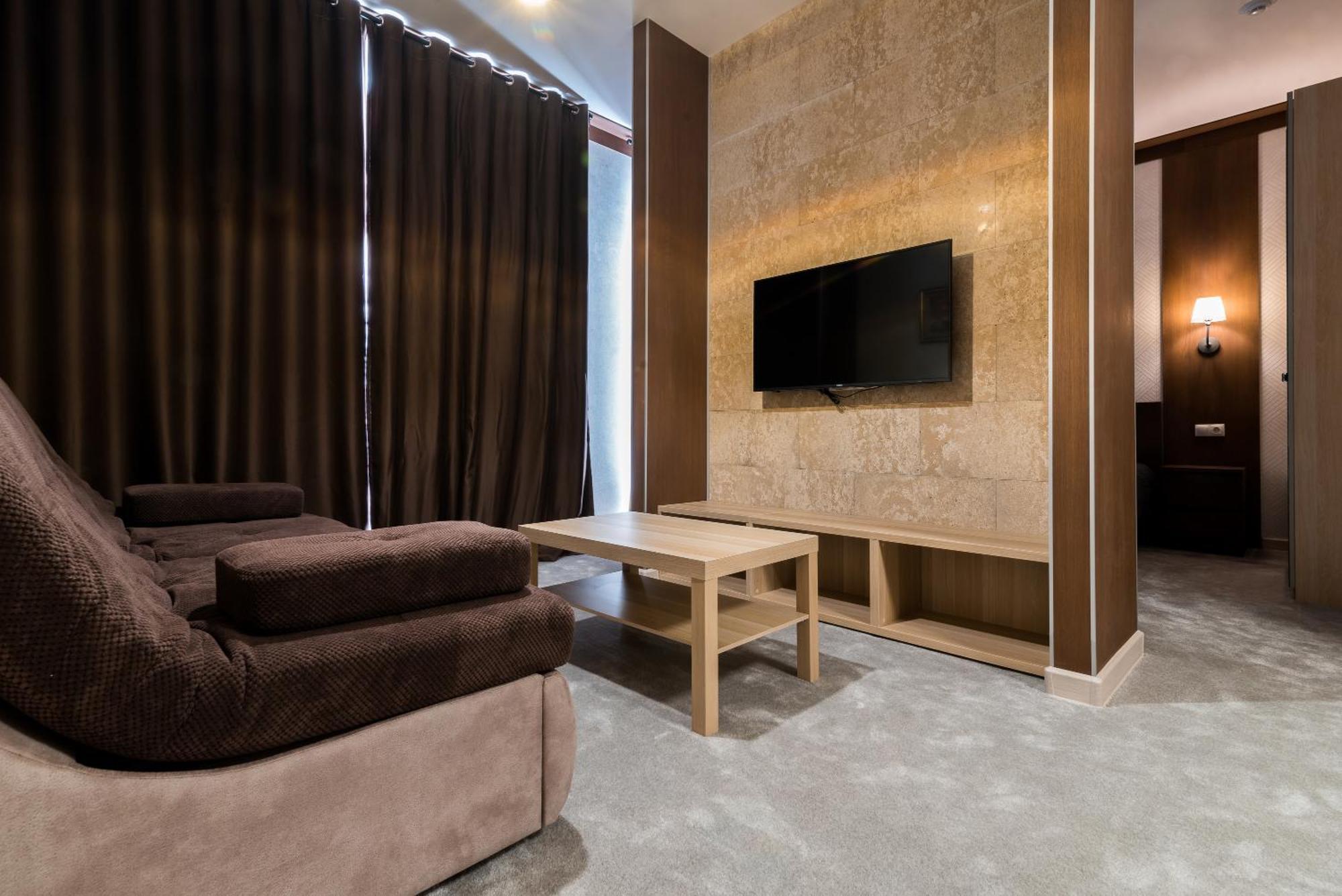 Lacasa Hotel Karagandy Εξωτερικό φωτογραφία